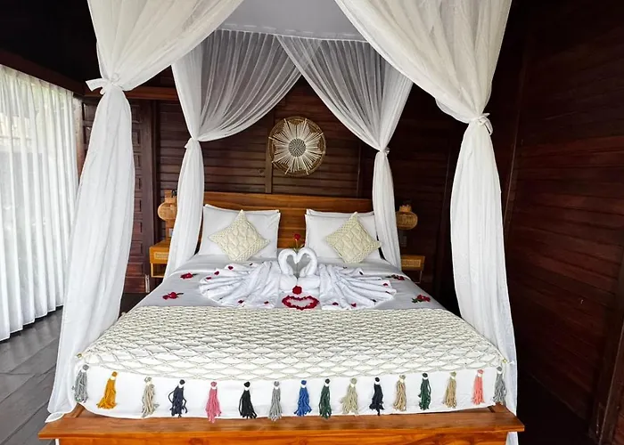 ヴィラ Eco Oasis Wooden Ubud テガララン
