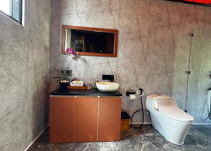 ヴィラ Eco Oasis Wooden Ubud テガララン
